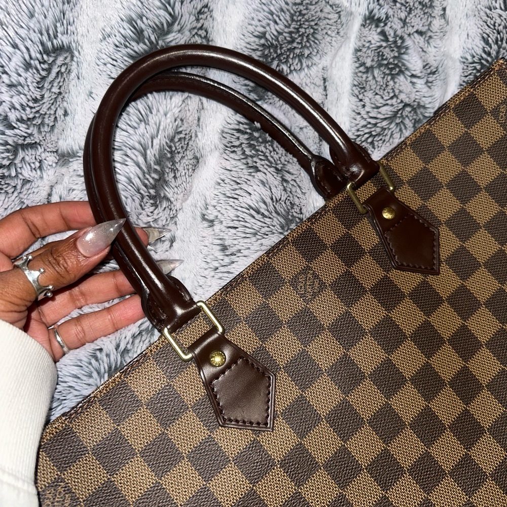 Louis Vuitton Damier Sac Plat